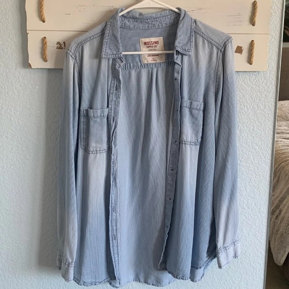 button down - Picture 2 of 2